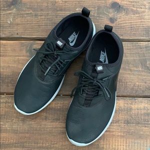 Nike Women’s Size 9 Sneakers